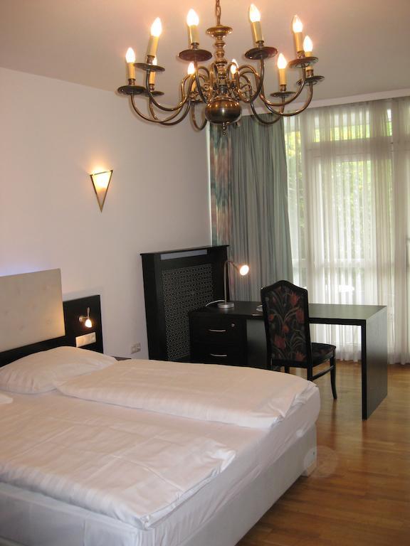 Dom Hotel Λιντς Εξωτερικό φωτογραφία