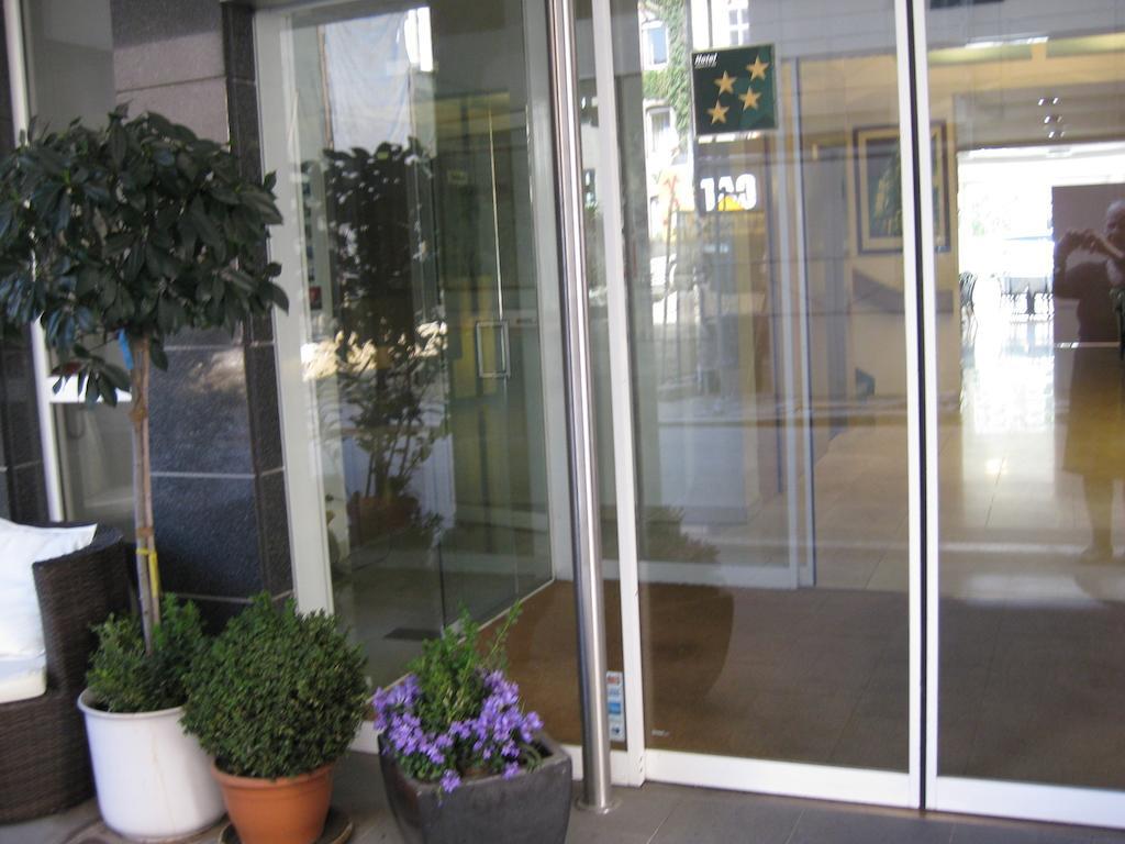 Dom Hotel Λιντς Εξωτερικό φωτογραφία